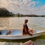 Botel Plywajaca Brda