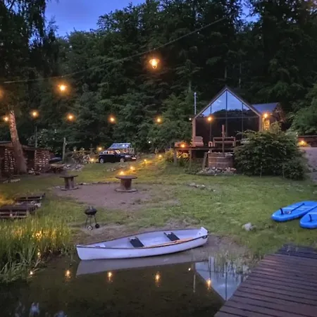 Plywajaca Brda Botel